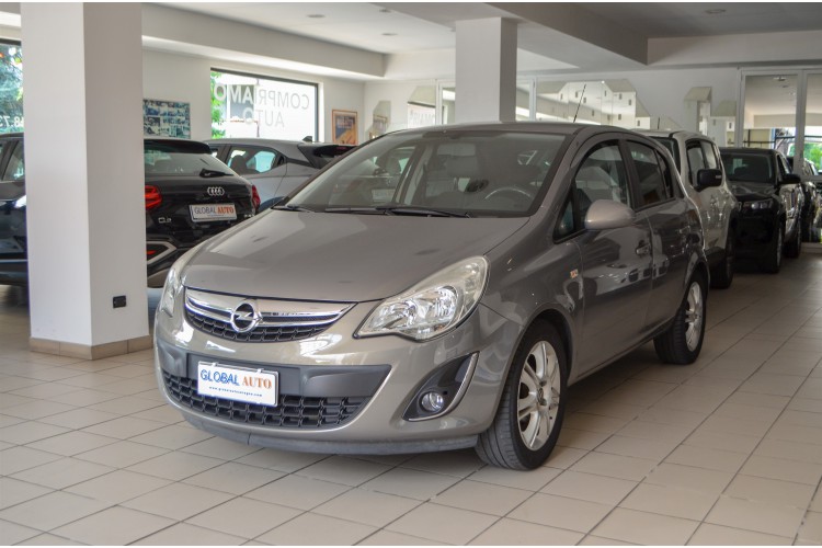 Opel Corsa 1.4 100cv Elective